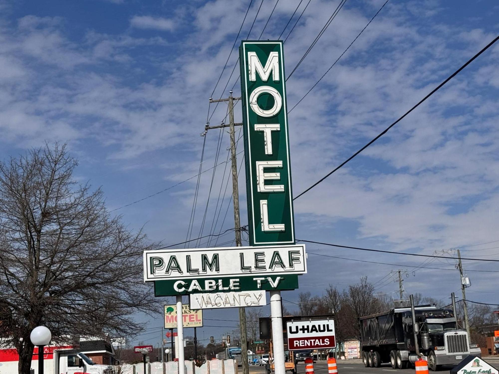 Oyo Palm Leaf Motel Ashland Eksteriør bilde